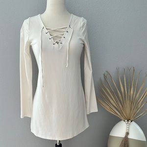 Old Navy Medium Tall 3/4 sleeve cotton tee with lace up front detailing